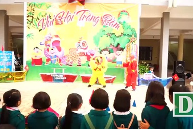 Đem trung thu đến với học sinh mồ côi, khó khăn ở xứ ngàn thông