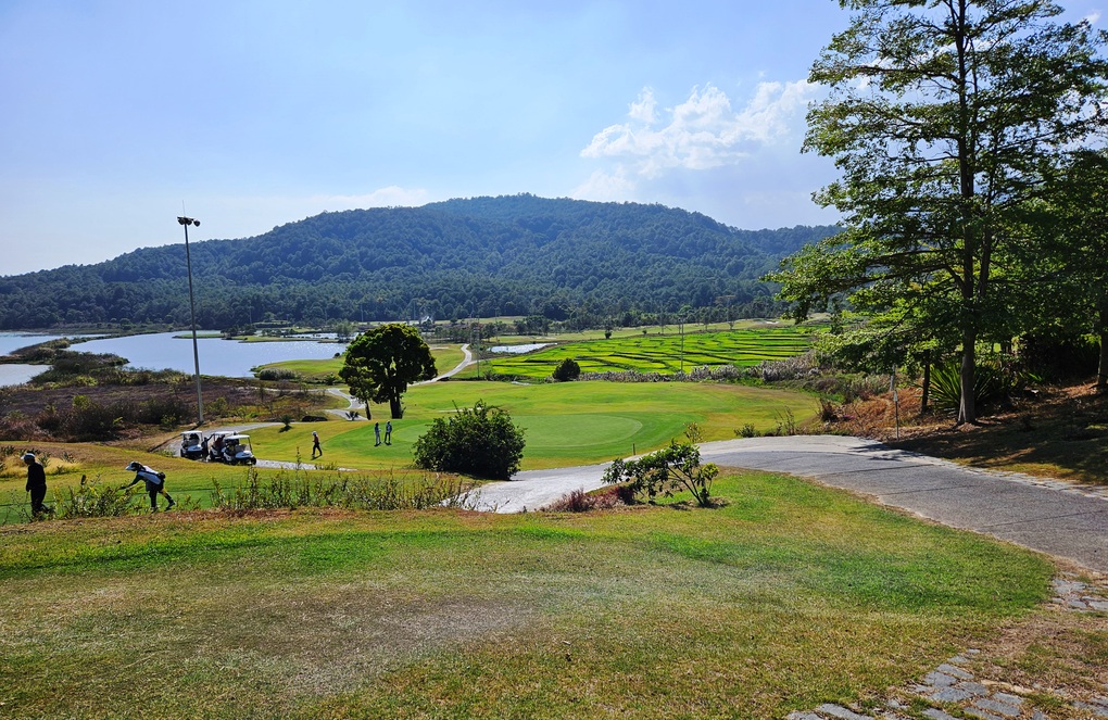 Dự án sân golf ở Lâm Đồng xóa sổ hơn 40ha rừng? - 2 Dự án sân golf ở Lâm Đồng xóa sổ hơn 40ha rừng? - 2