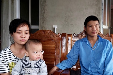 Người vợ trẻ tính bán nhà lo chạy thận cho chồng