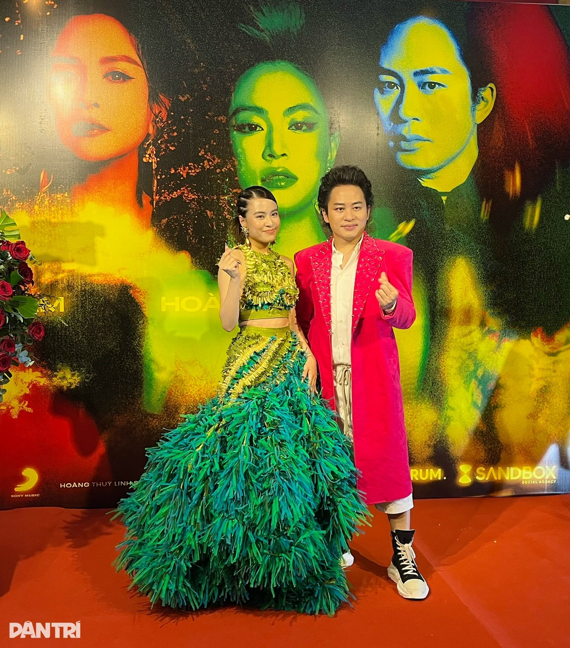 Tùng Dương nói gì trước lo ngại lấn lướt Hoàng Thùy Linh? - 3 Tùng Dương nói gì trước lo ngại lấn lướt Hoàng Thùy Linh? - 3