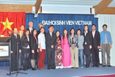 Tưng bừng Đại hội sinh viên Việt Nam tại Hà Lan