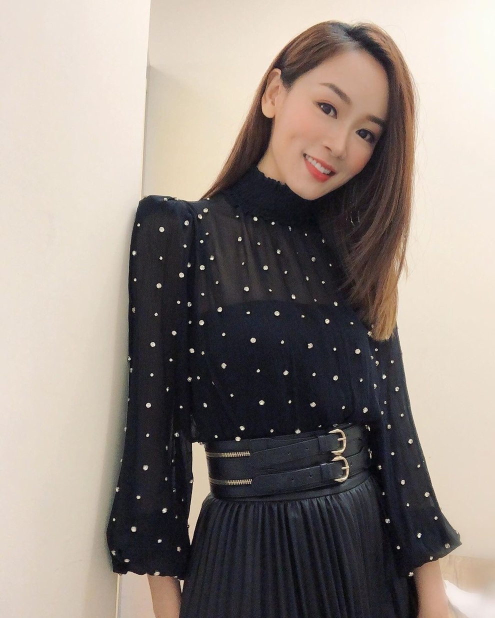 Cái kết bất ngờ của cựu hoa hậu chịu nhiều điều tiếng vì làm mẹ đơn thân - 2 Cái kết bất ngờ của cựu hoa hậu chịu nhiều điều tiếng vì làm mẹ đơn thân - 2