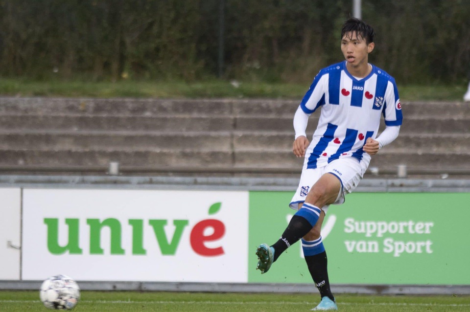 Báo Đông Nam Á lo ngại về khả năng ra sân của Văn Hậu ở Heerenveen - 1 Báo Đông Nam Á lo ngại về khả năng ra sân của Văn Hậu ở Heerenveen - 1
