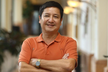 NSƯT Chí Trung tiết lộ quá khứ buôn vải mưu sinh, đủ mua hộp sữa cho con