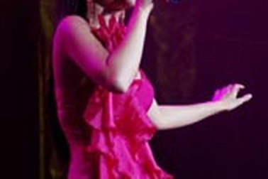 Bỏ tiền túi làm live show