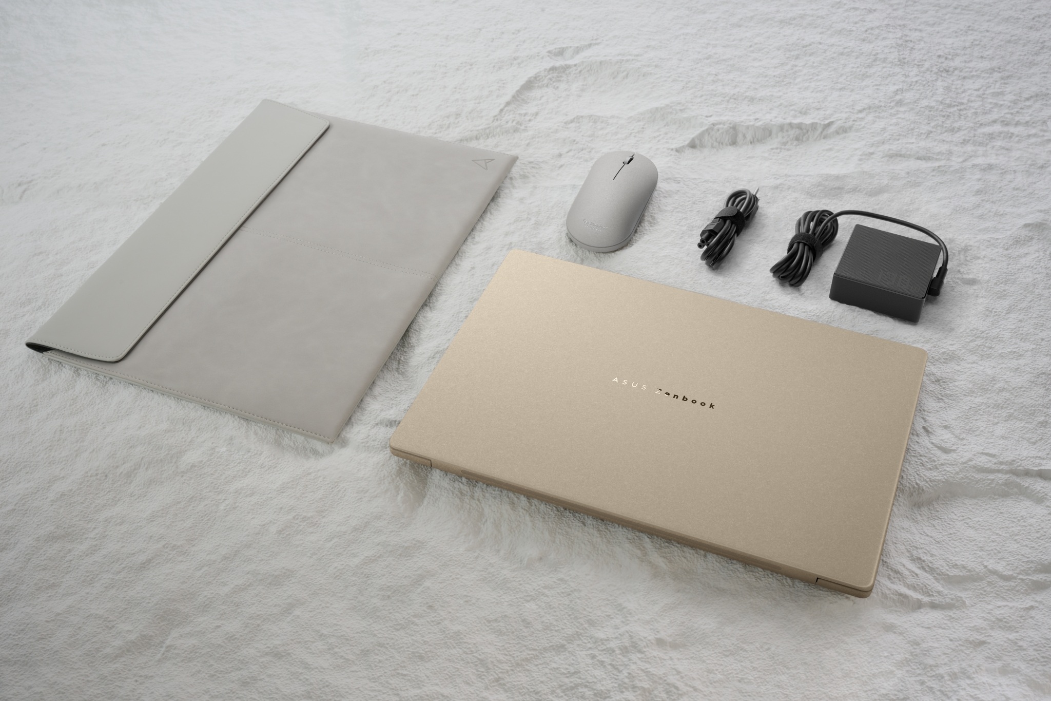 Thin 16-inch OLED laptop, only 1.2kg, scores points thanks to its minimalist beauty - 2