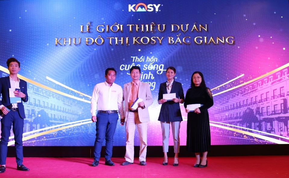 Gần 150 nhà đầu tư tham dự Lễ giới thiệu dự án KĐT Kosy Bắc Giang - 3 Gần 150 nhà đầu tư tham dự Lễ giới thiệu dự án KĐT Kosy Bắc Giang - 3