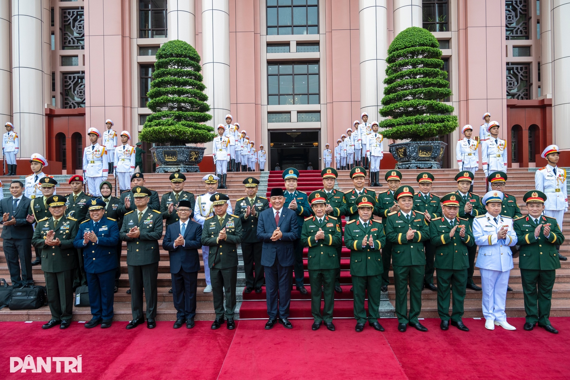 Đại tướng Phan Văn Giang chủ trì lễ đón Bộ trưởng Bộ Quốc phòng Indonesia - 9 Đại tướng Phan Văn Giang chủ trì lễ đón Bộ trưởng Bộ Quốc phòng Indonesia - 9