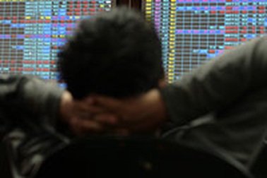 Không có tin hỗ trợ, Vn-Index giảm sâu