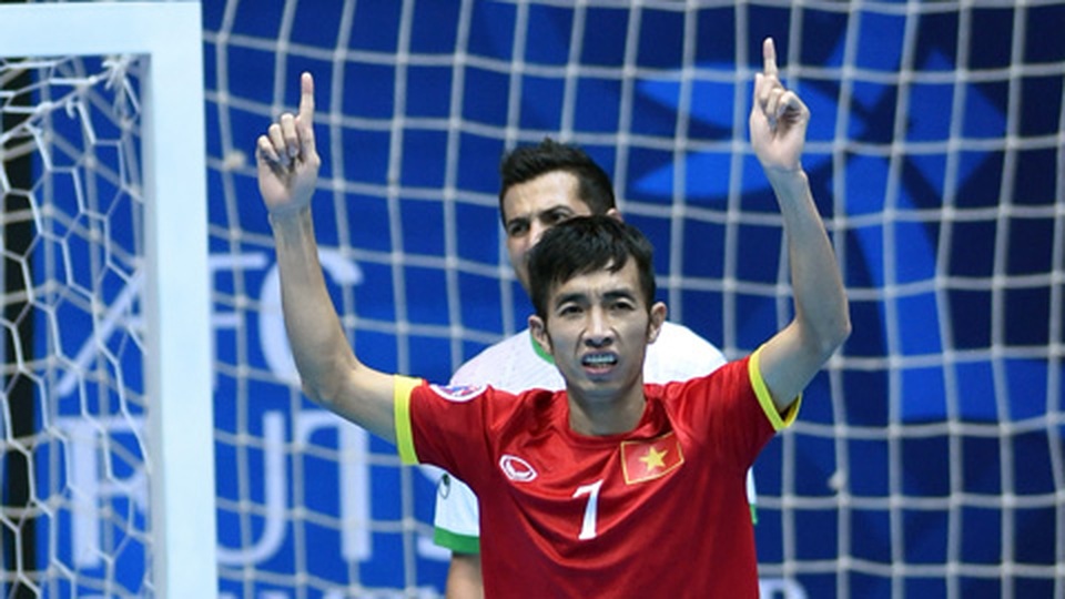 Cựu người hùng của futsal Việt Nam: Thủ môn Văn Ý quá xuất sắc - 1 Cựu người hùng của futsal Việt Nam: Thủ môn Văn Ý quá xuất sắc - 1