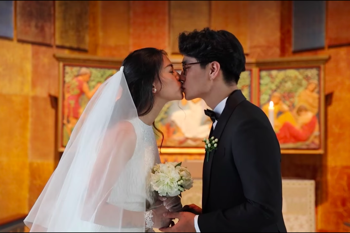 Lễ cưới bí mật của Ngô Thanh Vân ở Na Uy: Cô dâu cầm di ảnh cha nuôi - 6 Lễ cưới bí mật của Ngô Thanh Vân ở Na Uy: Cô dâu cầm di ảnh cha nuôi - 6