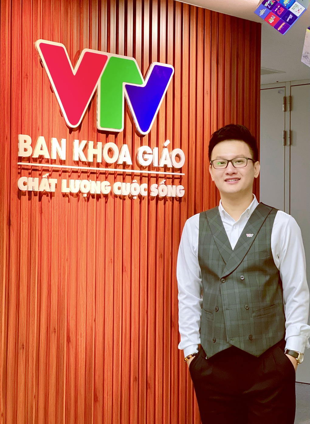 MC Đại Dương VTV tiết lộ bất ngờ về thu nhập và bị đồng nghiệp chơi xấu - 1 MC Đại Dương VTV tiết lộ bất ngờ về thu nhập và bị đồng nghiệp chơi xấu - 1