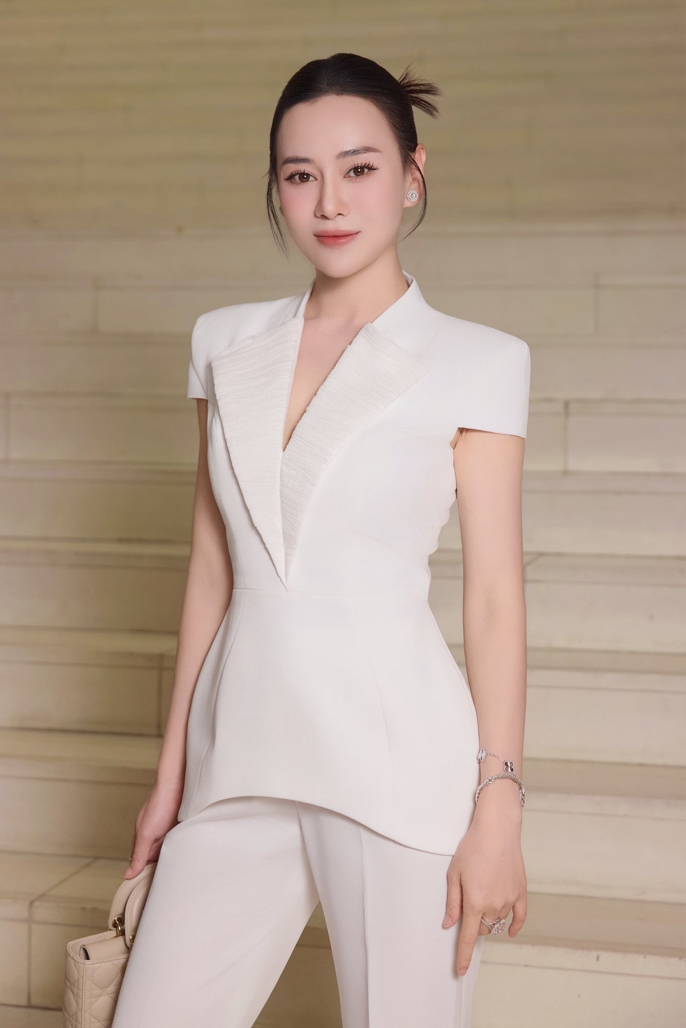 Phương Oanh lần thứ 2 đóng vợ Doãn Quốc Đam, nhan sắc thăng hạng - 2