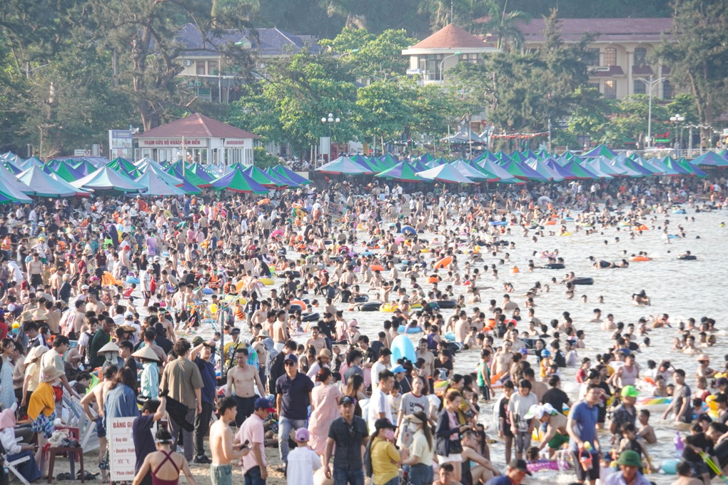 Hải Phòng đón 780.000 lượt khách trong kỳ nghỉ lễ 30/4-1/5 - 1 Hải Phòng đón 780.000 lượt khách trong kỳ nghỉ lễ 30/4-1/5 - 1