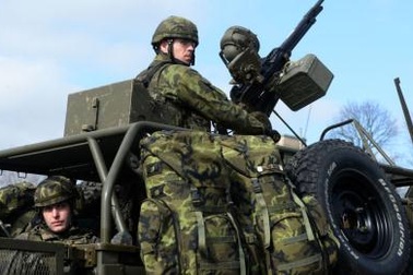 Cách Mỹ trói các thành viên NATO