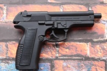 Điều tra vụ nghi dùng súng bắn vào nhà dân ở Cà Mau