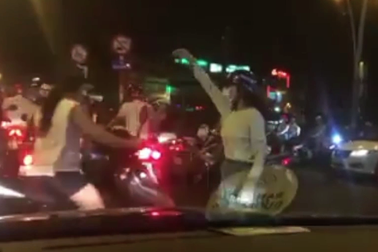 "Ninja" xuống đường giải quyết kẹt xe