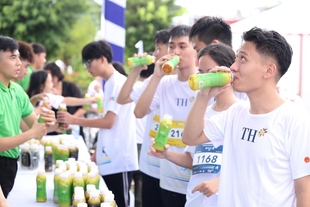 S-Race 2022 viết tiếp khát vọng Vì tầm vóc Việt - 4 S-Race 2022 viết tiếp khát vọng Vì tầm vóc Việt - 4