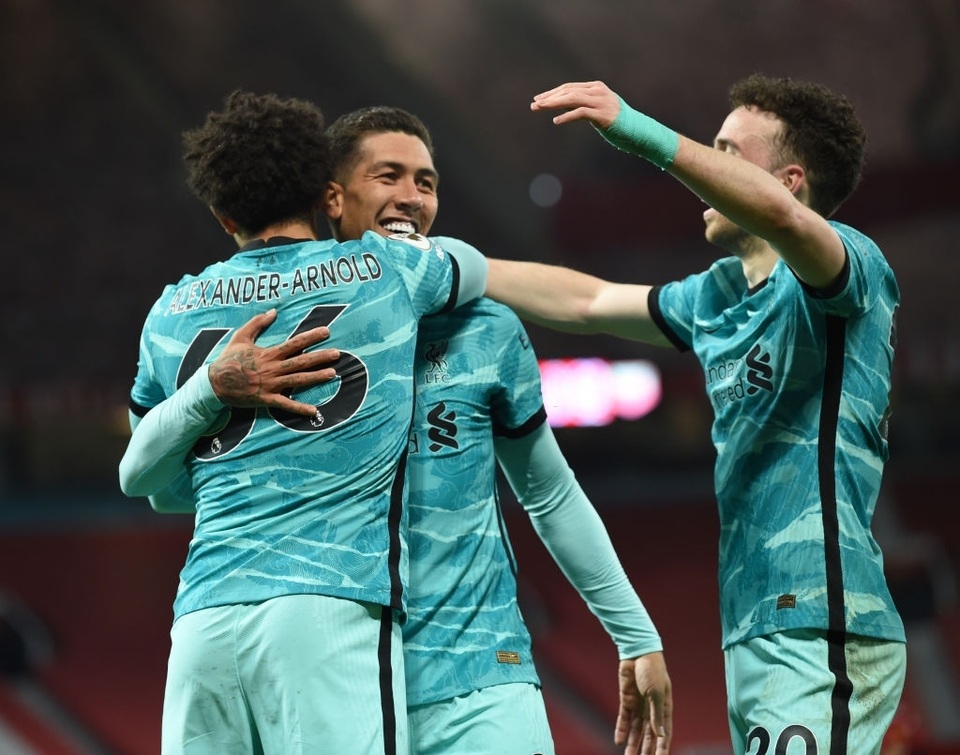 Man Utd 2-4 Liverpool: The Kop đánh sập Old Trafford - 1 Man Utd 2-4 Liverpool: The Kop đánh sập Old Trafford - 1