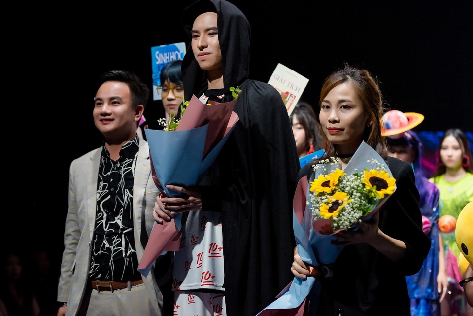 NTK An Thịnh giới thiệu BST thời trang dành cho thế hệ học sinh Gen Z - 1 NTK An Thịnh giới thiệu BST thời trang dành cho thế hệ học sinh Gen Z - 1