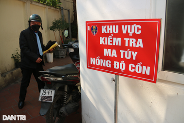 Mùng 4 Tết, CSGT xử lý hơn 1.400 "ma men"