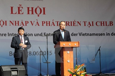 Lễ hội "40 năm người Việt Nam hội nhập và phát triển ở Đức"