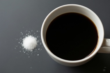 Cà phê đen: Thêm thứ này vào sẽ bớt đắng, làm bật hương vị tự nhiên