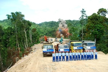 Kê khống đất đền bù thủy điện, 10 cán bộ bị truy tố