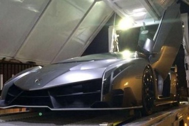 Rao bán siêu xe Lamborghini cũ đắt gấp 3 lần mới