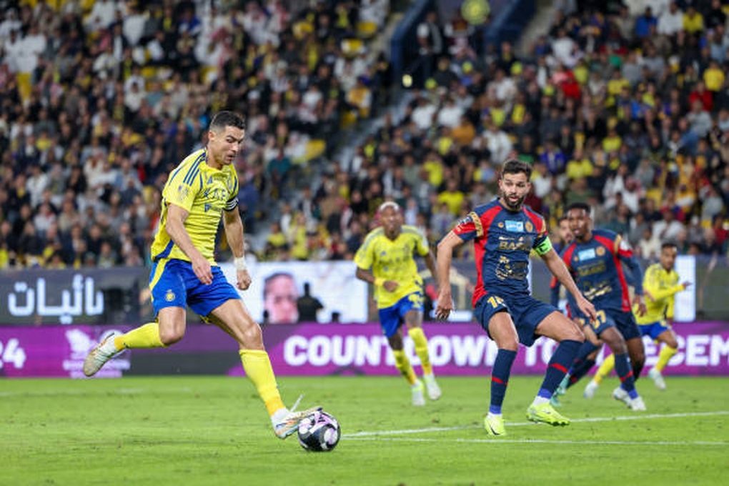 Ronaldo tiếp đà thăng hoa, lập cú đúp thứ hai liên tiếp cùng Al Nassr - 1