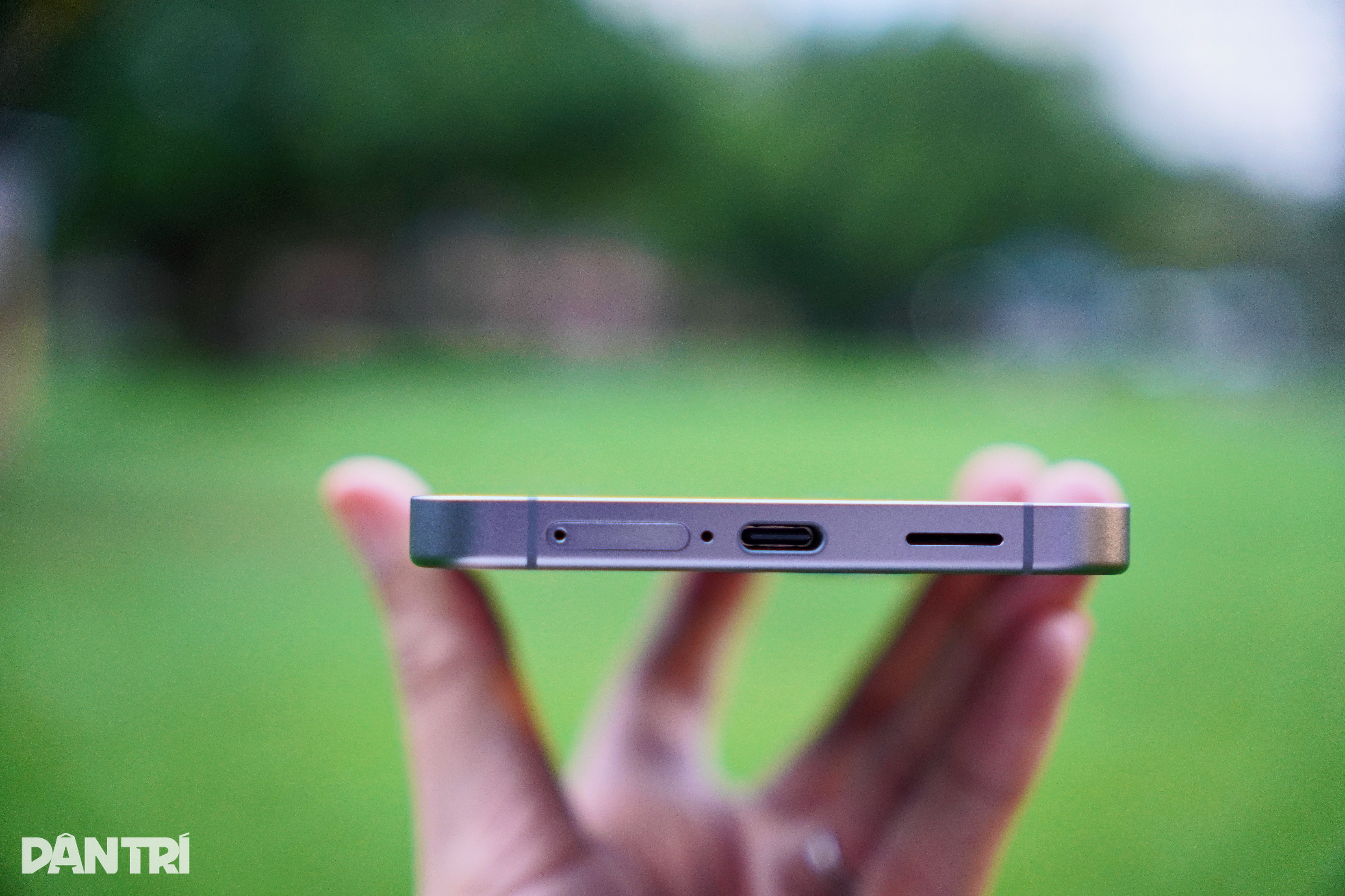 Đánh giá Galaxy S25 FE: Màn hình đẹp, camera tốt, hiệu năng đủ dùng - 3