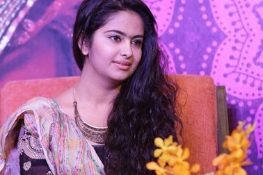 Cận cảnh “Cô dâu 8 tuổi” người Ấn Độ sang thăm Việt Nam