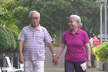 Chuyện tình thời chiến: Tín vật duy nhất là chiếc nhẫn làm từ gáo dừa