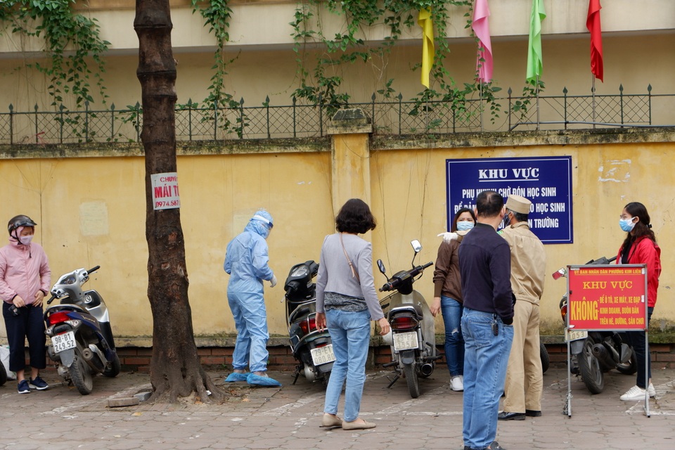 400 kit xét nghiệm nhanh Covid-19 hết sạch chỉ sau 2 tiếng - 5 400 kit xét nghiệm nhanh Covid-19 hết sạch chỉ sau 2 tiếng - 5