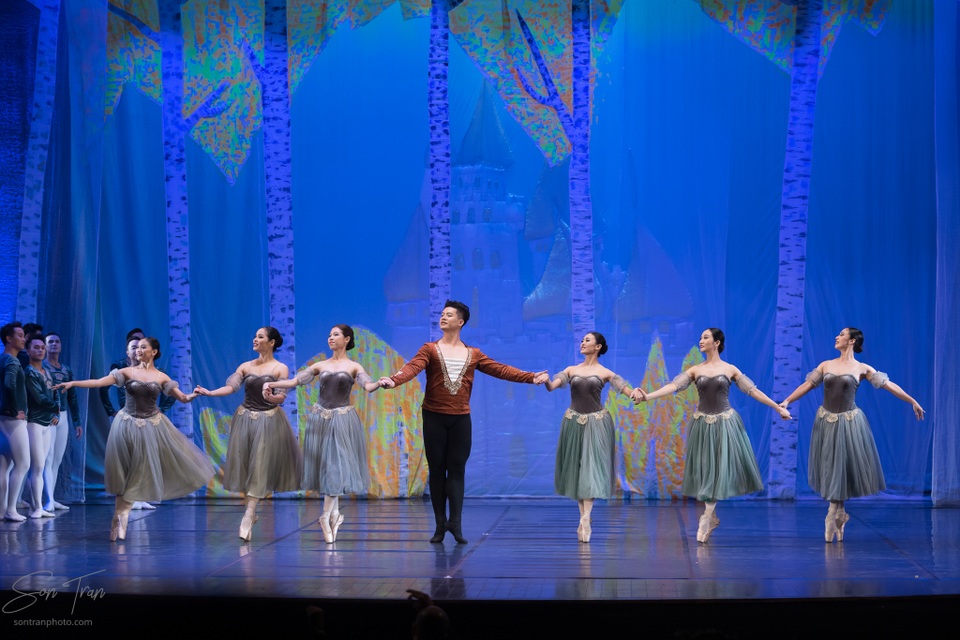 Ecopark đưa tuyệt phẩm Ballet Hồ Thiên Nga về công viên Hồ Thiên Nga - 4 Ecopark đưa tuyệt phẩm Ballet Hồ Thiên Nga về công viên Hồ Thiên Nga - 4