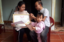 Xót xa cảnh người cha mang bệnh suy tim "đứt" ước mơ thay tay giả cho con