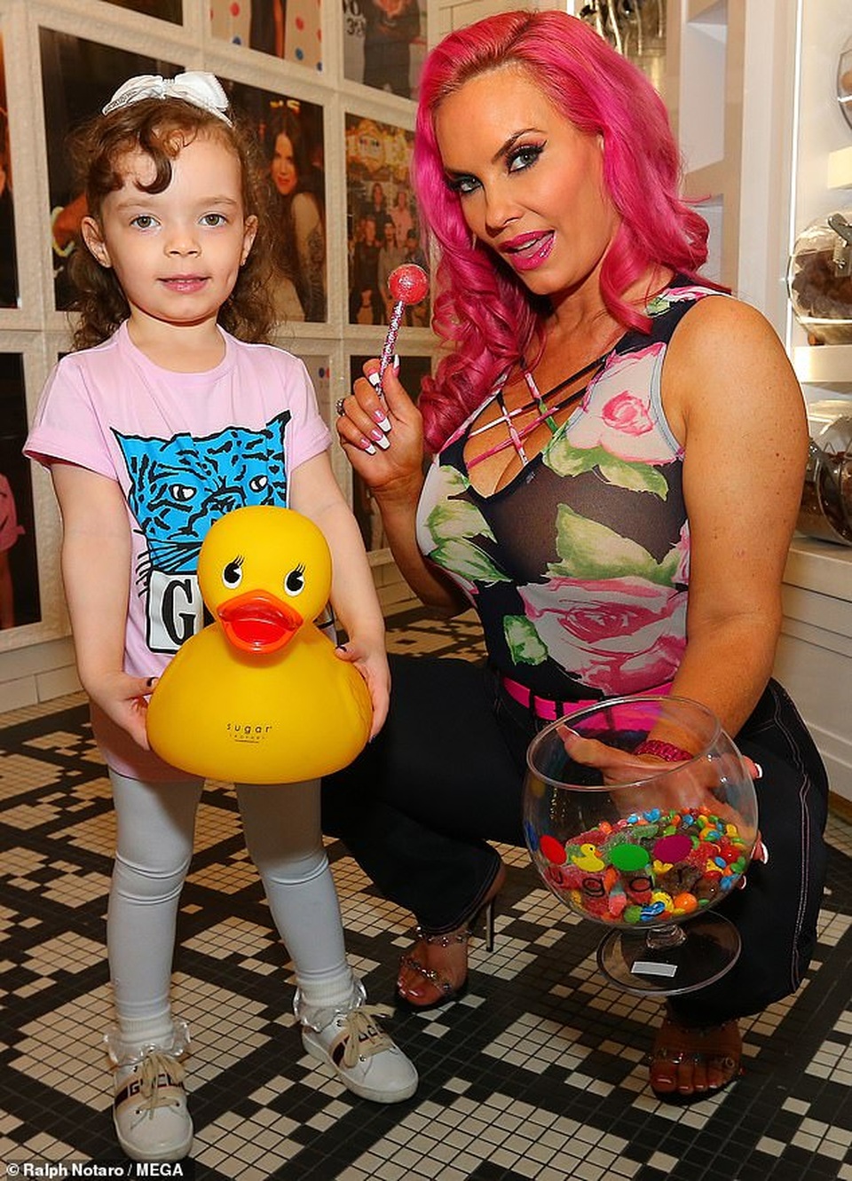 Coco Austin bốc lửa trong sự kiện - 7 Coco Austin bốc lửa trong sự kiện - 7
