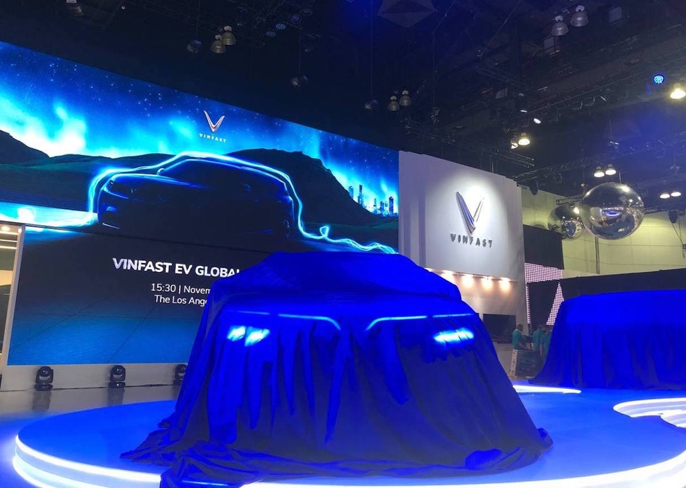 Cận cảnh hai mẫu xe điện VinFast vừa cập bến Los Angeles Auto Show - 9 Cận cảnh hai mẫu xe điện VinFast vừa cập bến Los Angeles Auto Show - 9