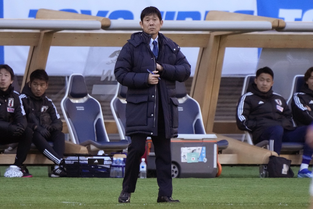 일본 감독: 2019년 아시안컵 우승 못 해 아쉽다 - 2 HLV Nhật Bản: Tôi thất vọng vì không thể vô địch Asian Cup 2019 - 2