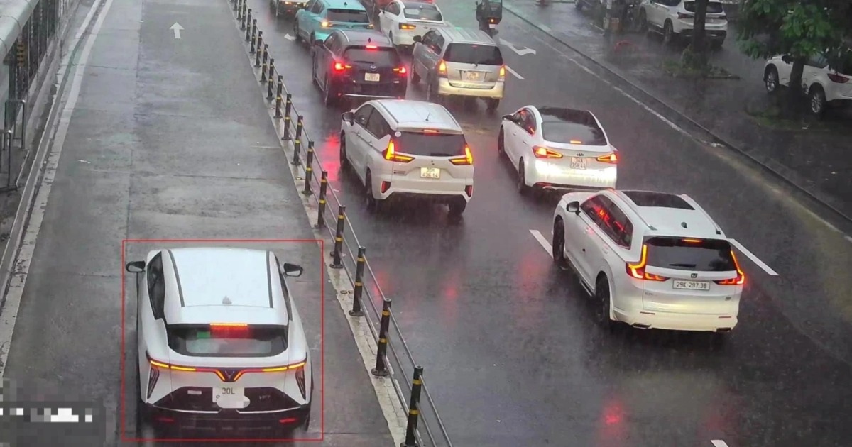 Camera AI phát hiện 73 phương tiện đi vào làn BRT trong 24 giờ