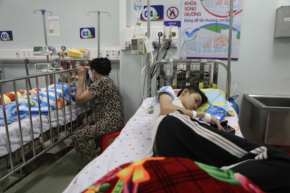 Sốt xuất huyết tăng mạnh ở phía Nam, một bệnh dự báo tăng vào đầu năm học - 1 Sốt xuất huyết tăng mạnh ở phía Nam, một bệnh dự báo tăng vào đầu năm học - 1