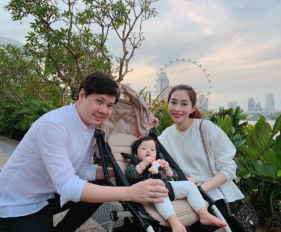 Ảnh đáng yêu thời thơ ấu của các Hoa hậu - 21 Ảnh đáng yêu thời thơ ấu của các Hoa hậu - 21