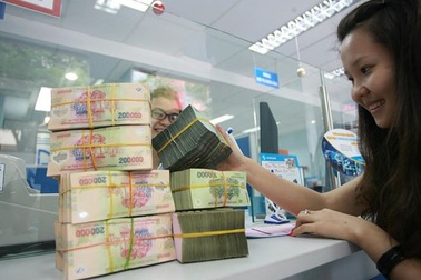 Thưởng tết 2018: Ngân hàng "nở hoa", bất động sản thưởng "khủng"?