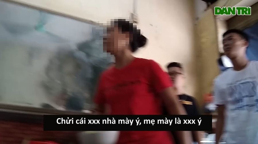 Từ vụ chủ quán đánh, chửi khách ở Hà Nội: Chấp nhận nghe chửi để ăn ngon? - 3 Từ vụ chủ quán đánh, chửi khách ở Hà Nội: Chấp nhận nghe chửi để ăn ngon? - 3