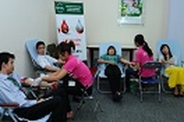 “Giọt máu hồng vì cộng đồng, trọn tấm lòng Manulife”