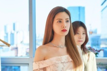 Biết bạn trai nhầm tôi với chị sinh đôi, cả nhà vui mừng giục cưới ngay