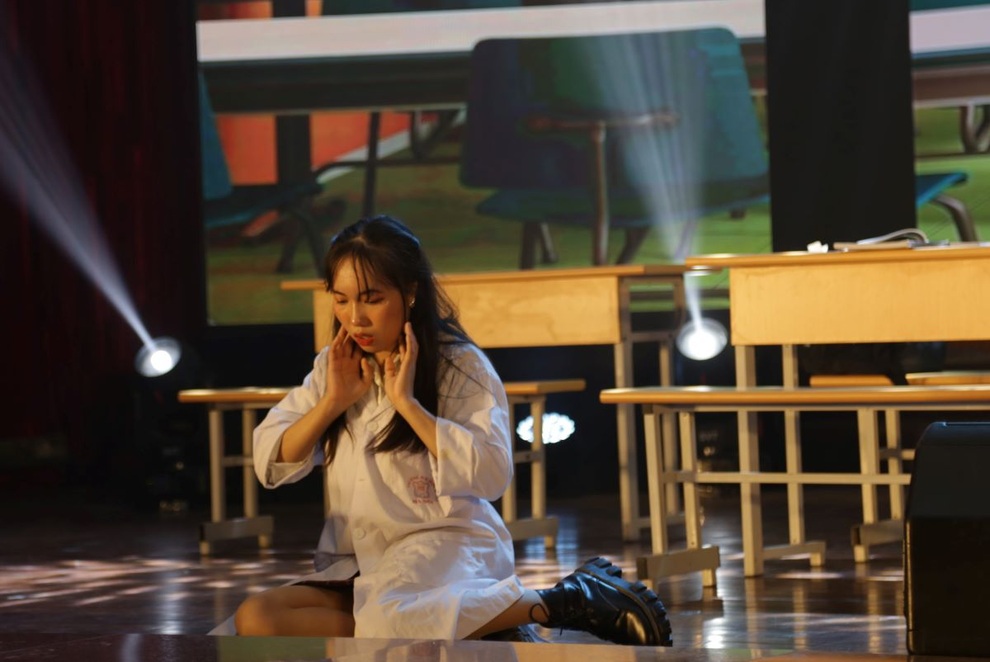 Dàn bác sĩ tương lai đầy nóng bỏng đón tân sinh viên - 6 Dàn bác sĩ tương lai đầy nóng bỏng đón tân sinh viên - 6