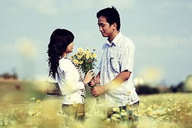 Đừng "giam lỏng" em trong trái tim anh  