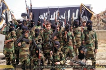 Phiến quân IS công khai phương thức khủng bố đáng sợ