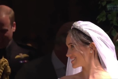 Những hình ảnh đẹp trong hôn lễ của hoàng tử Harry